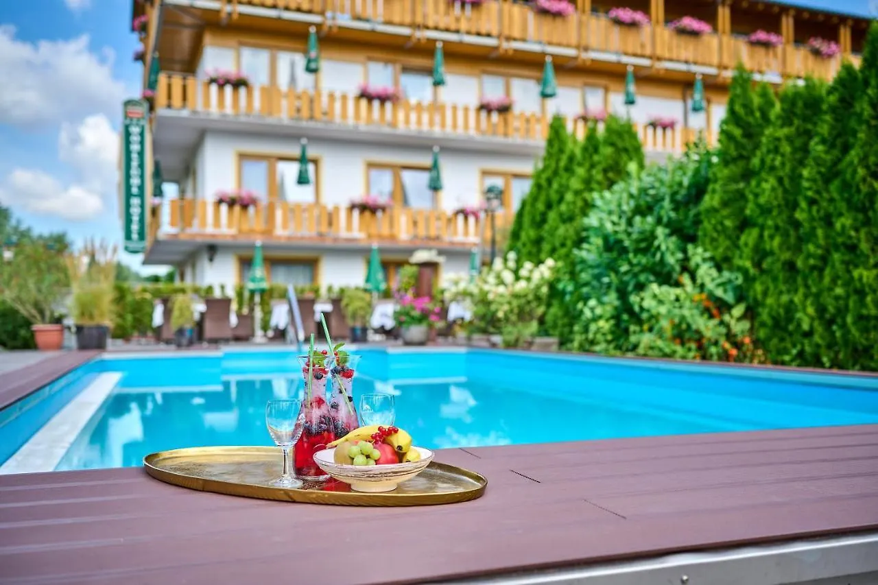 ***  Hotel Zum Goldenen Anker mit Hallenbad Windorf  Deutschland