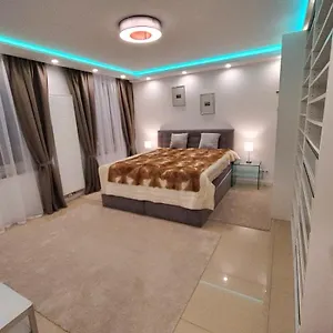 https://3-zimmer-wohnung.topcolognehotels.com