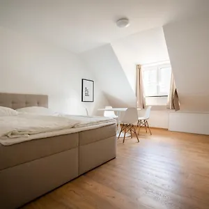 https://top-old-town-apartment-2-baths.topcolognehotels.com
